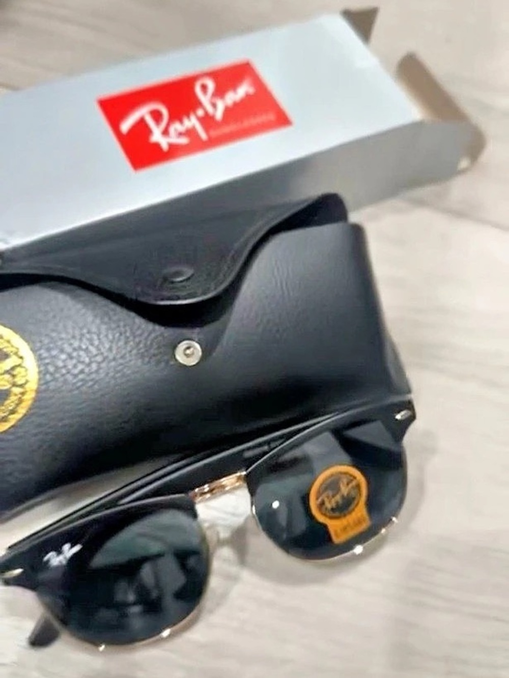Ray-Ban RB3016 Clubmaster Classic Sunglasses Black & Gold